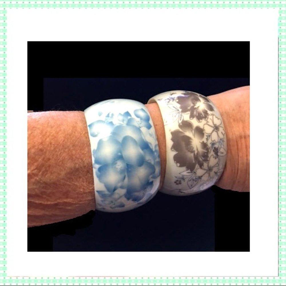 💕TWO BLUISH & BROWNISH 3" WIDE THICK BAKED ACRYLIC BANGLES WITH SMOKEY FLOWERS